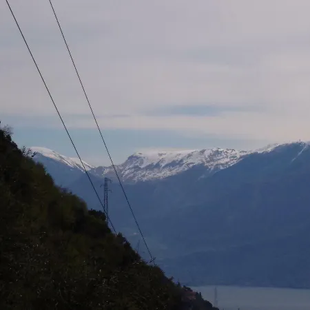 Casa Sisengla Tra Lago E Monti Holiday home *