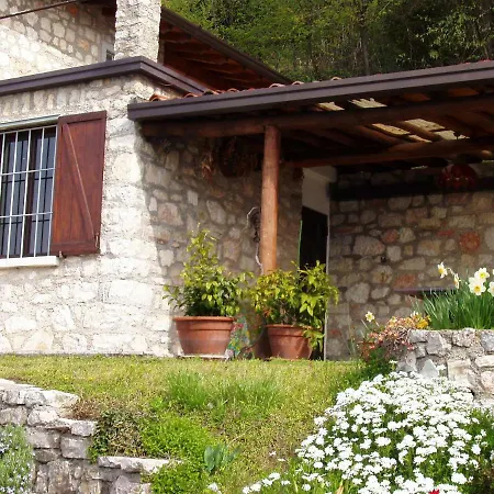 Vakantiehuis Casa Sisengla Tra Lago E Monti *